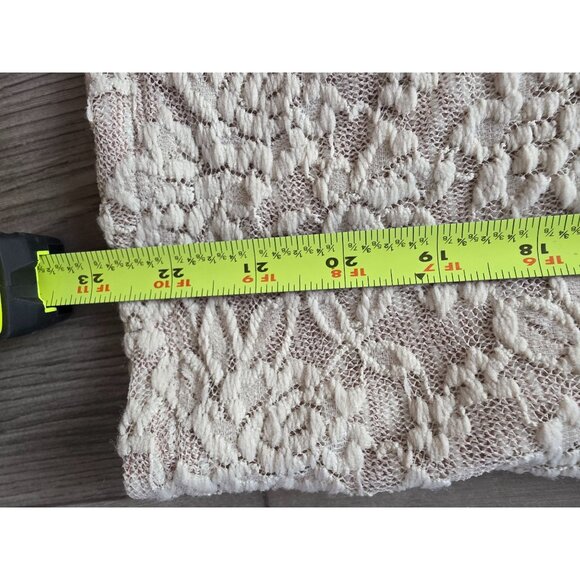 Chicos Womens 3/4 Sleeve Laurel Lace Inset Top Size 1 Beige M - Picture 6 of 7